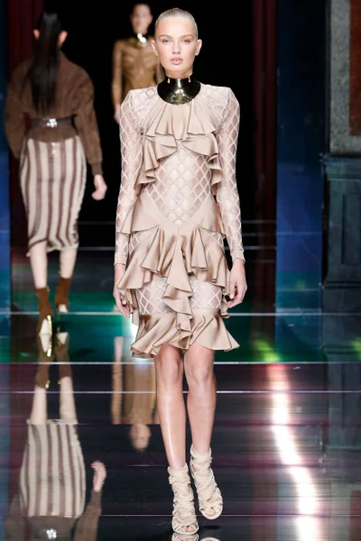 Look 26